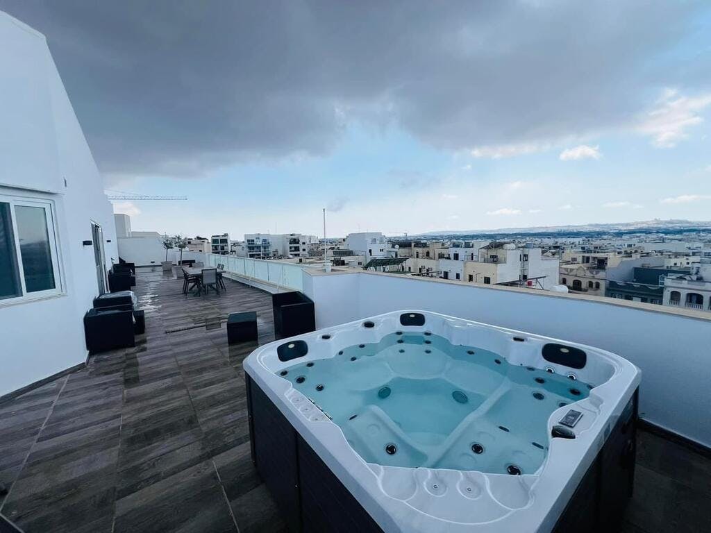 Naxxar Penthouse